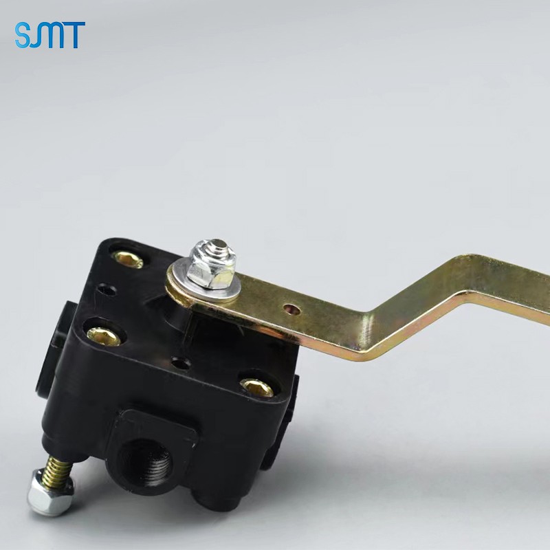 52321-Q120A leveling valve 52321-Q120A leveling valve